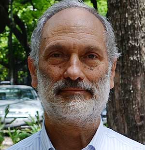 Dr. Carlos H. Muravchik